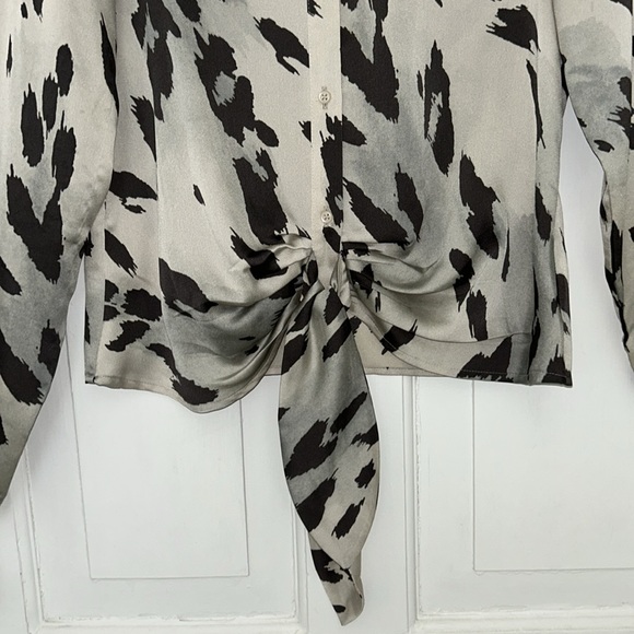 Express Woman's Animal Print Blouse - Picture 2 of 5